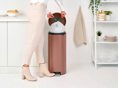 мусорное ведро brabantia newicon 234040 30 л, светло-коричневое