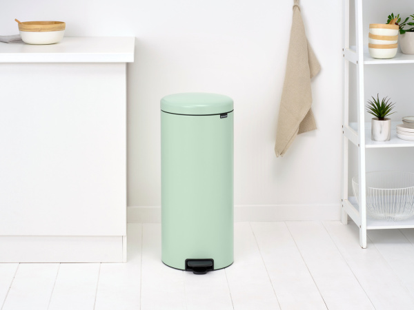 Мусорное ведро Brabantia NewIcon 233944 30 л, мятно-голубое