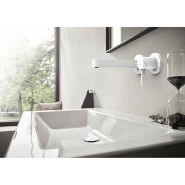 смеситель для раковины с выпуском hansgrohe finoris 76051700