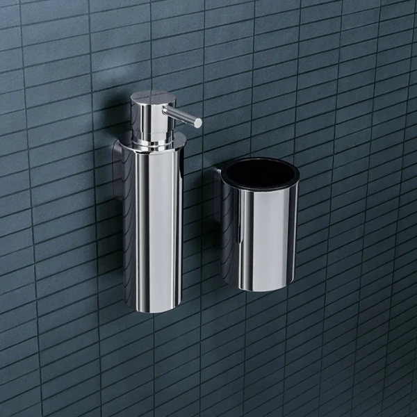 Дозатор для мыла Colombo Design Mini B9342.CR подвесной, хром Дозатор для мыла Colombo Design Mini B9342.CR подвесной, хром