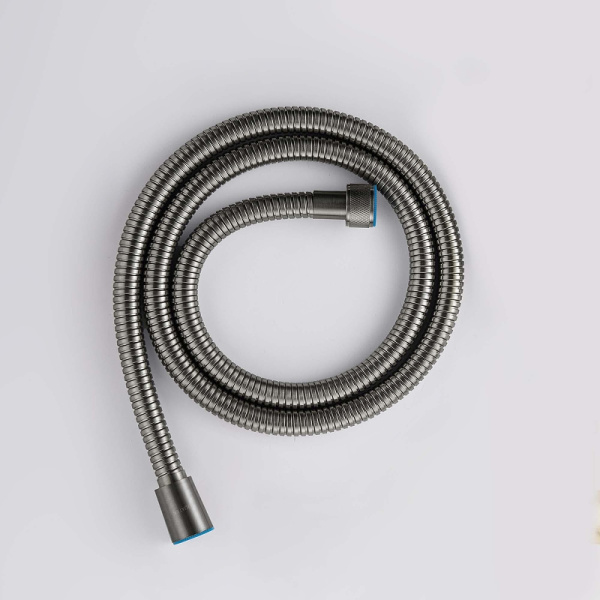 душевой шланг aquatek aq2103bgm цвет оружейная сталь