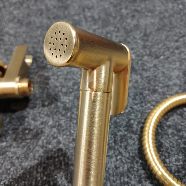 гигиенический душ gattoni rt010sg со встроенным смесителем, цвет: oro brush