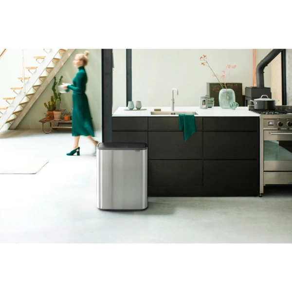 Мусорное ведро Brabantia Bo Touch Bin 221422 30+30 л, стальное матовое