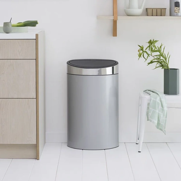 Мусорное ведро Brabantia Touch Bin New 114861